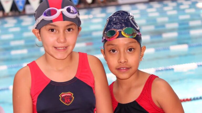 Competencias de natación para niños: Mejora su habilidad acuática de manera rápida y eficiente